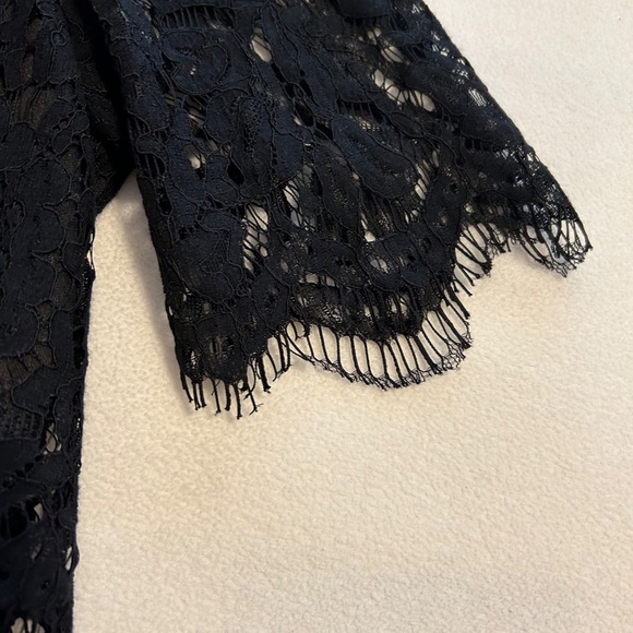 Romeo & Juliet Couture Lace Layered Fringe Short Sleeve Crop Top, Size S - Picture 9 of 16